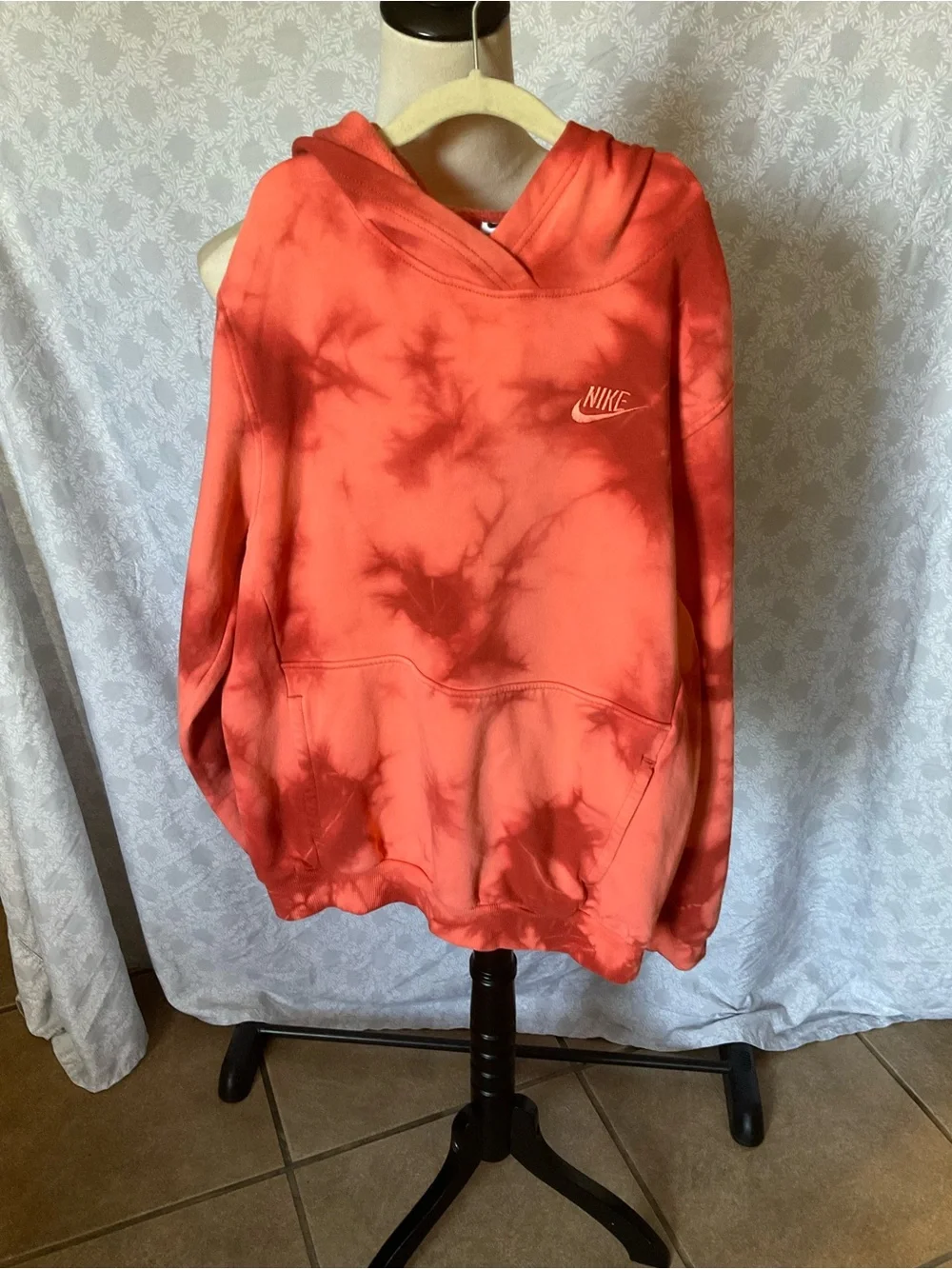 Nike Tie-Dye Hoodie in Coral and Dark Coral - Kids